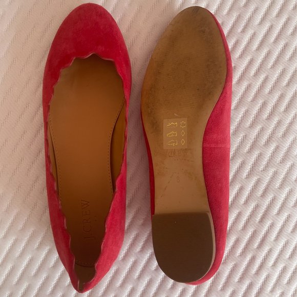 J. Crew Red Suede Scalloped Flats Size 8 - Barely Worn - Picture 3 of 3